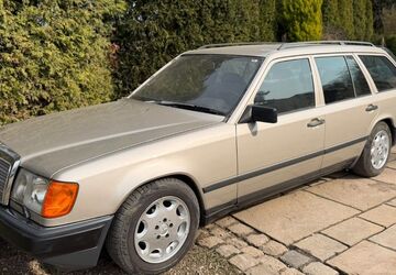 Mercedes-Benz 300 88.000 km 15.800 &euro; Dortmund 44267
