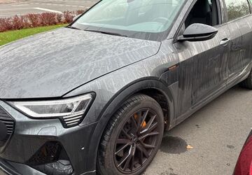 Audi e-tron 42.829 km 38.410 &euro; Hagen 58091