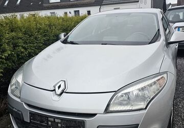Renault Megane 131.000 km 2.149 &euro; Menden 58708