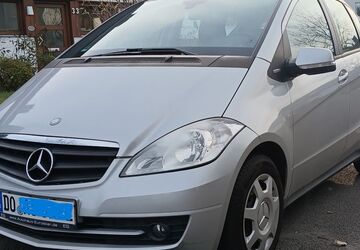 Mercedes-Benz A 180 156.300 km 4.800 &euro; Dortmund 44227