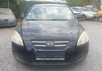 Kia ceed / Ceed 293.923 km 1.090 &euro; Dortmund 44328