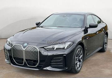 BMW i4 8.949 km 52.720 &euro; Lünen 44534