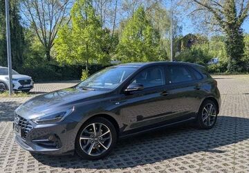 Hyundai i30 78.000 km 16.900 &euro; Dortmund 44319