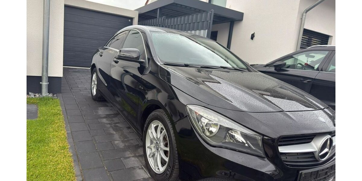 Mercedes-Benz CLA 200 290.000 km 8.200 &euro; Dortmund 44147