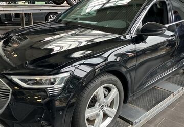 Audi e-tron 52.415 km 33.905 &euro; Hagen 58091