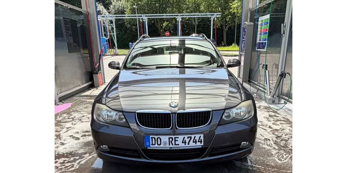 BMW 318 198.000 km 3.900 &euro; Dortmund 44339