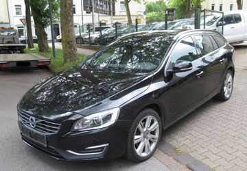 Volvo V60 130.000 km 14.490 &euro; Gelsenkirchen 45889