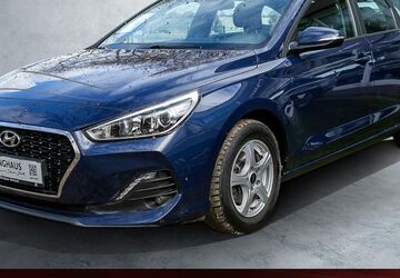 Hyundai i30 73.497 km 11.890 &euro; Dortmund 44149