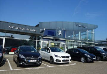Peugeot 308 9.990 km 32.090 &euro; Bochum 44801