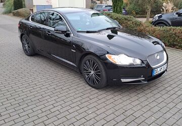 Jaguar XF 99.500 km 9.900 &euro; Dortmund 44265
