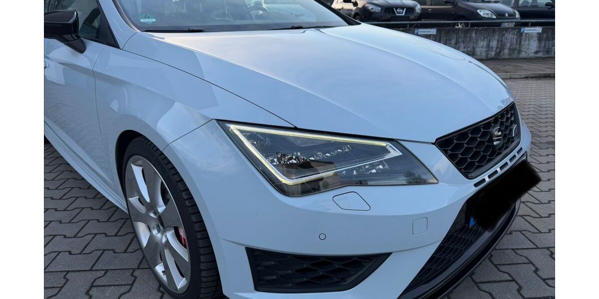 Seat Leon 122.500 km 16.990 &euro; Dortmund 44379