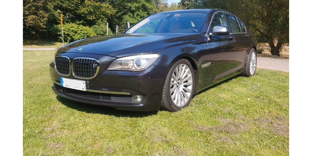 BMW 740 149.053 km 14.900 &euro; Bochum 44799