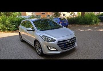 Hyundai i30 136.000 km 10.500 &euro; dortmund 44287