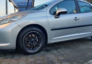 Peugeot 207 140.000 km 3.950 &euro; Marl 45770