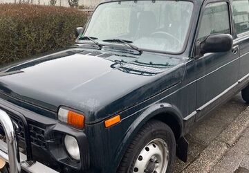 Lada Niva 62.000 km 14.199 &euro; Dortmund 44287
