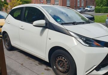 Toyota Aygo (X) 193.456 km 4.990 &euro; Dortmund 44339