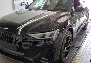 Audi e-tron 29.998 km 39.740 &euro; Hagen 58091