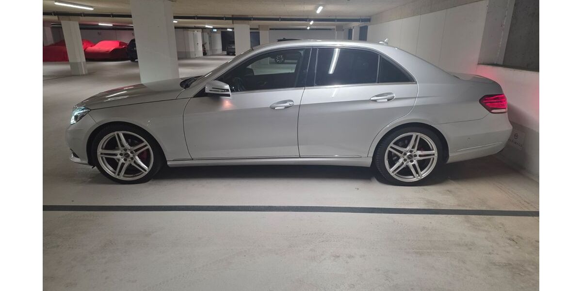 Mercedes-Benz E 220 196.000 km 16.500 &euro; Dortmund 44263