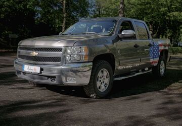 Chevrolet Silverado 83.000 km 26.600 &euro; Oer-Erkenschwick 45739