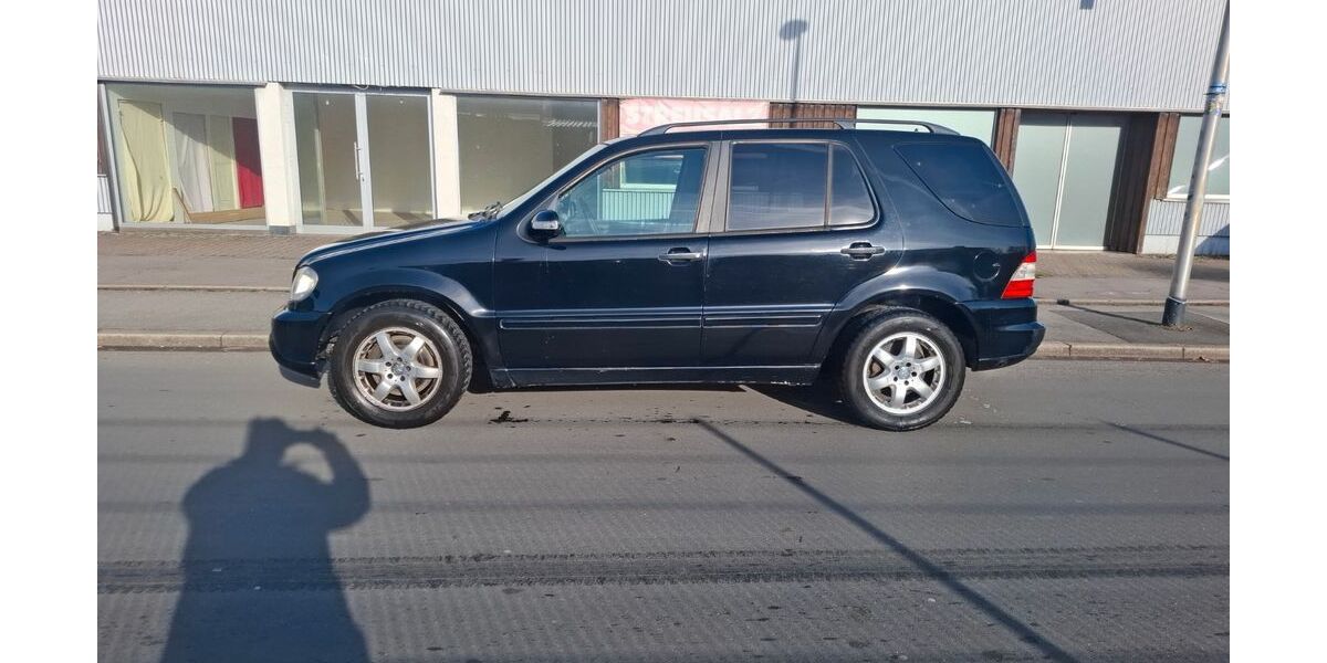 Mercedes-Benz ML 500 320.000 km 3.900 &euro; Wetter Ruhr 58300