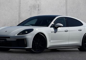 Porsche Panamera 9.900 km 110.950 &euro; Recklinghausen 45665