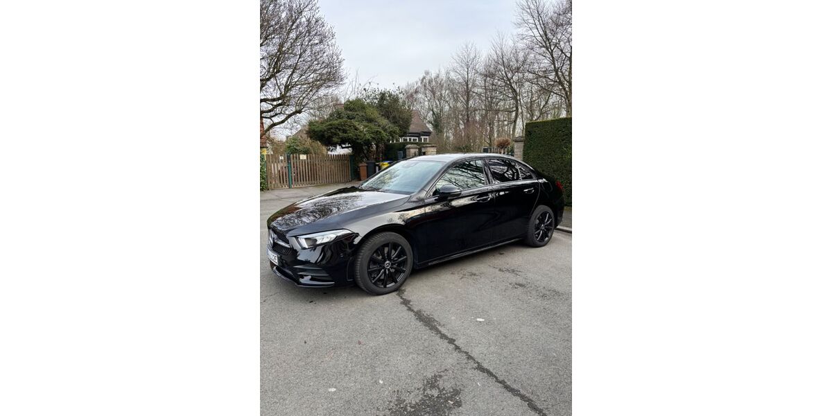 Mercedes-Benz A 250 31.800 km 25.900 &euro; Dortmund 44225