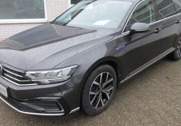 VW Passat Variant 79.700 km 21.888 &euro; Bergkamen 59192