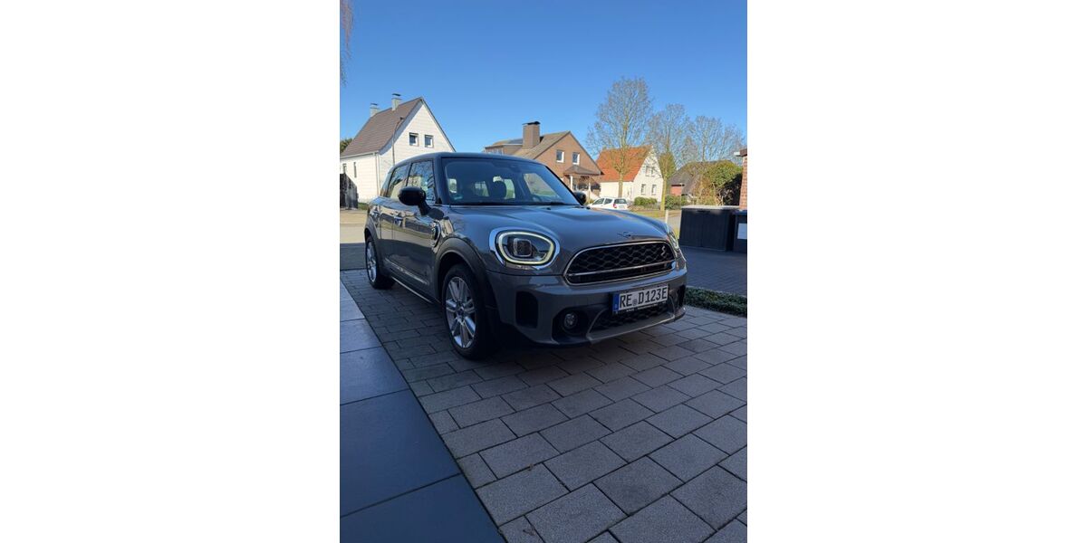 Mini Countryman SE (Cooper) 48.200 km 21.190 &euro; Marl 45772