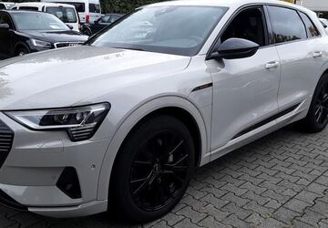 Audi e-tron 49.998 km 28.610 &euro; Hagen 58091
