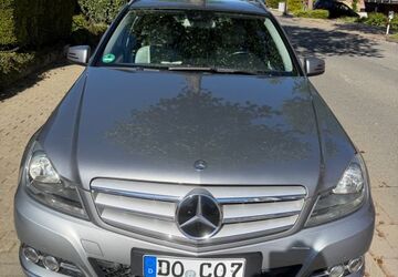 Mercedes-Benz C 180 104.000 km 11.000 &euro; Dortmund 44359
