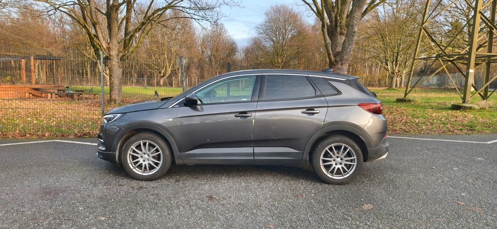 Opel Grandland (X) 124.000 km 12.500 &euro; Dortmund 44369