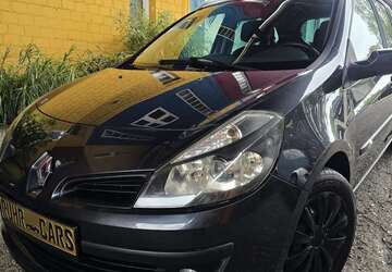 Renault Clio 160.000 km 2.450 &euro; Dortmund 44263