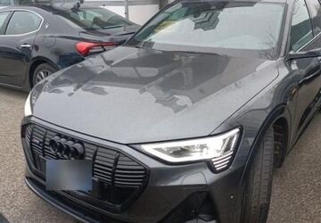 Audi e-tron 76.807 km 38.080 &euro; Hagen 58091