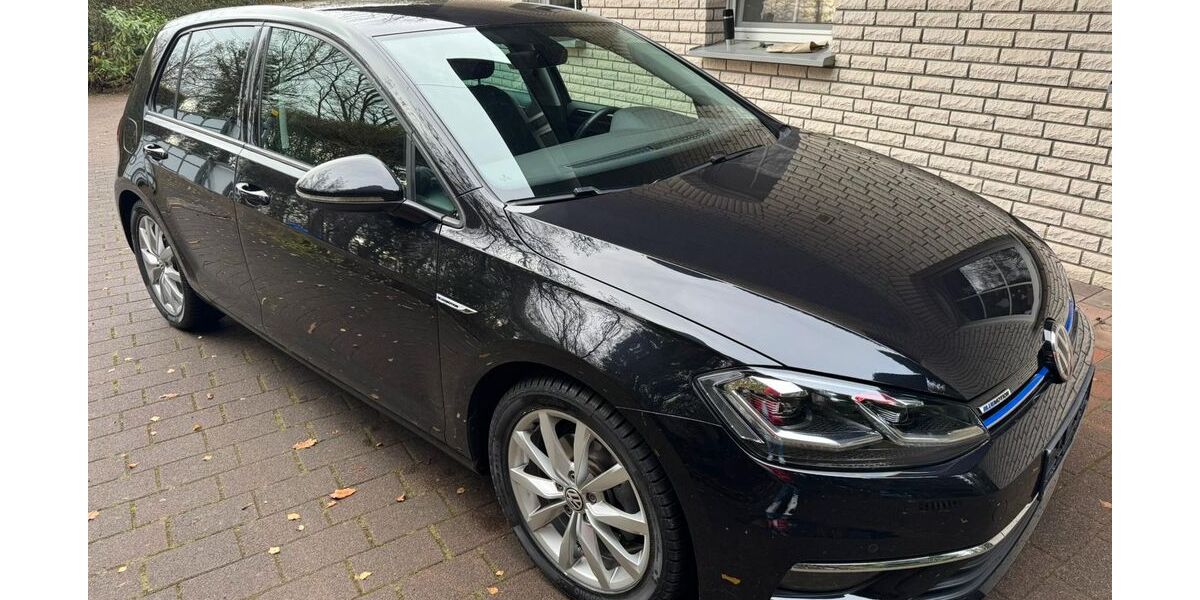 VW Golf 33.548 km 15.900 &euro; Dortmund 44369