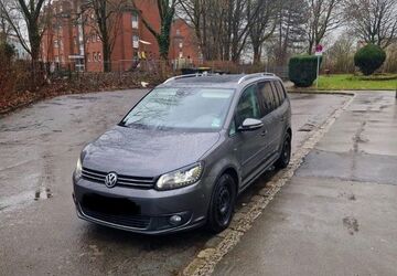 VW Touran 232.000 km 6.800 &euro; Castrop Rauxel 44579