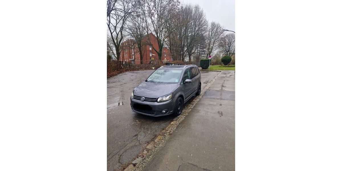 VW Touran 232.000 km 6.800 &euro; Castrop Rauxel 44579