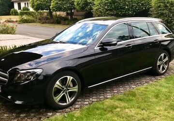 Mercedes-Benz E 450 132.000 km 27.900 &euro; Dortmund 44229