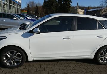 Hyundai i20 33.000 km 12.200 &euro; Bergkamen 59192