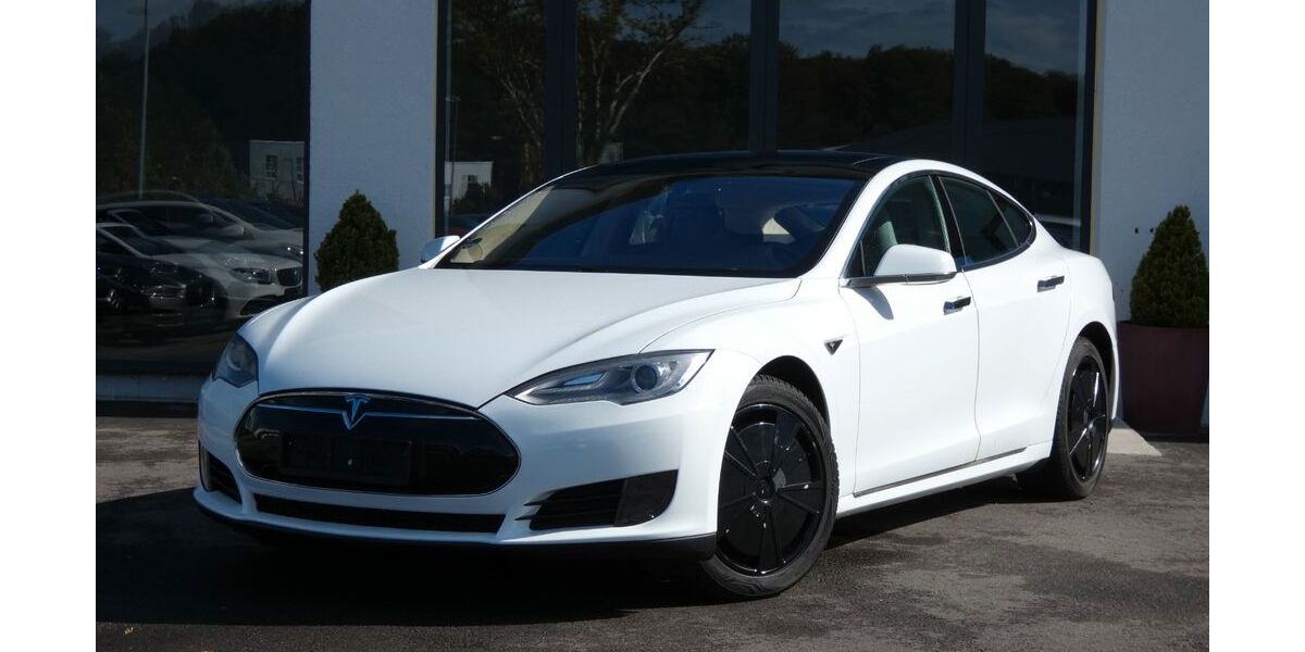 Tesla Model S 251.852 km 13.950 &euro; Bochum 44807