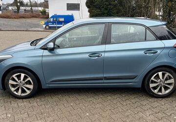 Hyundai i20 86.612 km 9.500 &euro; Schwelm 58332