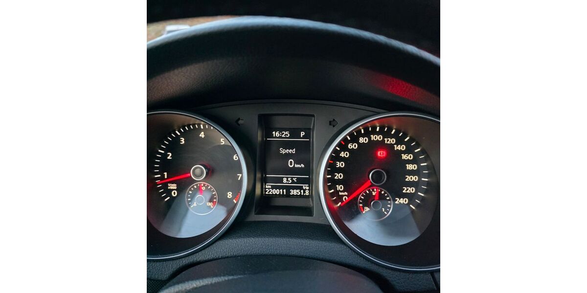 VW Golf 220.000 km 4.600 &euro; Dortmund 44357