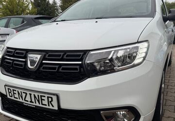 Dacia Sandero 66.000 km 7.999 &euro; Dortmund 44265