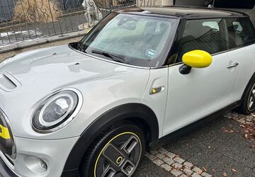 Mini Cooper SE 79.990 km 12.444 &euro; Bergkamen 59192