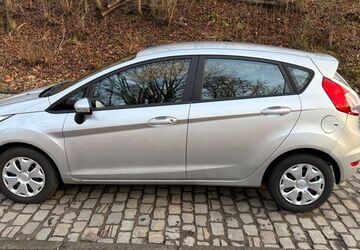 Ford Fiesta 76.483 km 9.900 &euro; Herne 44625