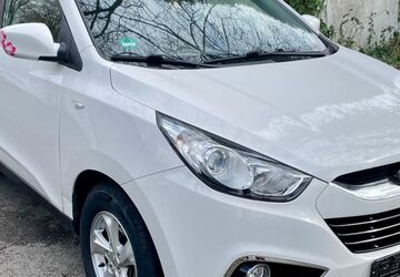 Hyundai ix35 119.000 km 6.950 &euro; Marl 45772