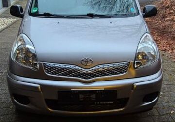 Toyota Yaris 139.725 km 3.800 &euro; Waltrop 45731