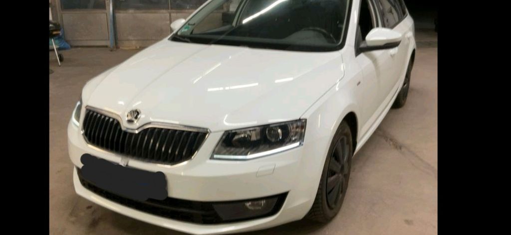 Skoda Octavia 155.086 km 9.999 &euro; Altena 58762