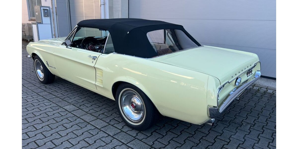 Ford Mustang 81.700 km 49.260 &euro; Dortmund 44229