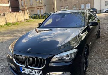 BMW 750 94.000 km 16.200 &euro; Recklinghausen 45657