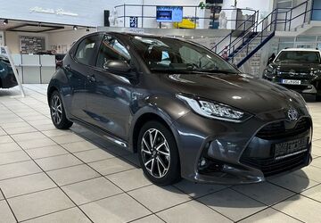 Toyota Yaris 63.000 km 16.990 &euro; Recklinghausen 45659